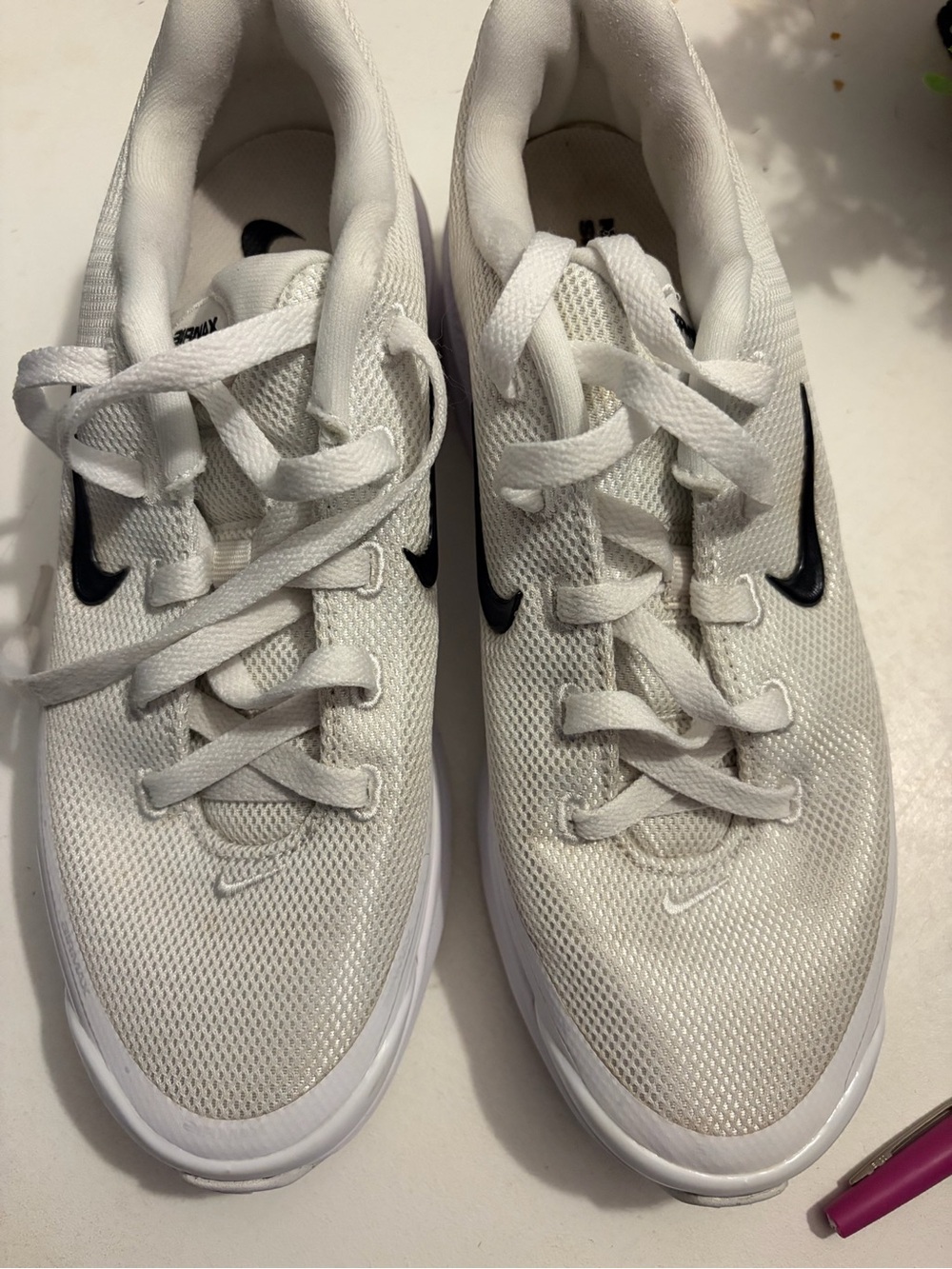 Nike Women's White and Black Mesh Sneakers